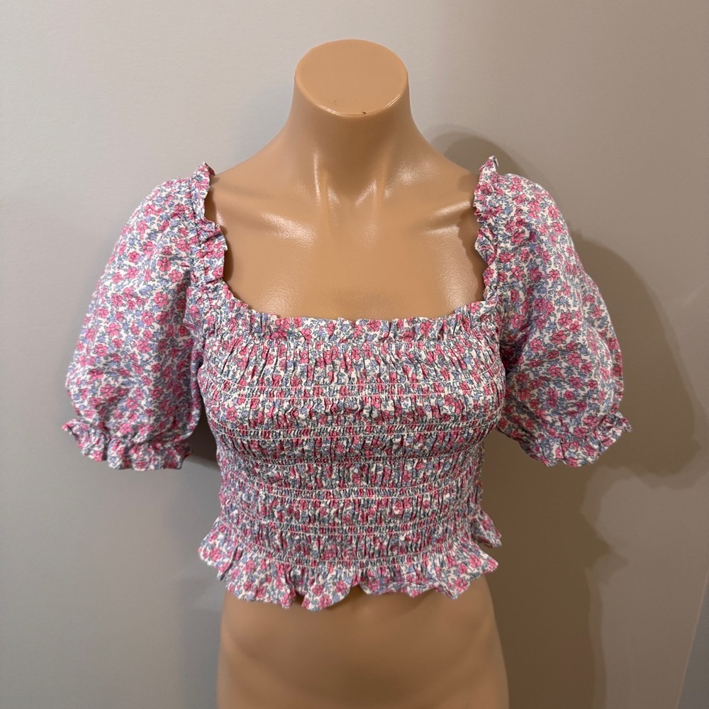 Lush Smocked Floral Shirt Top Small Puff Sleeve Ruffle Hem